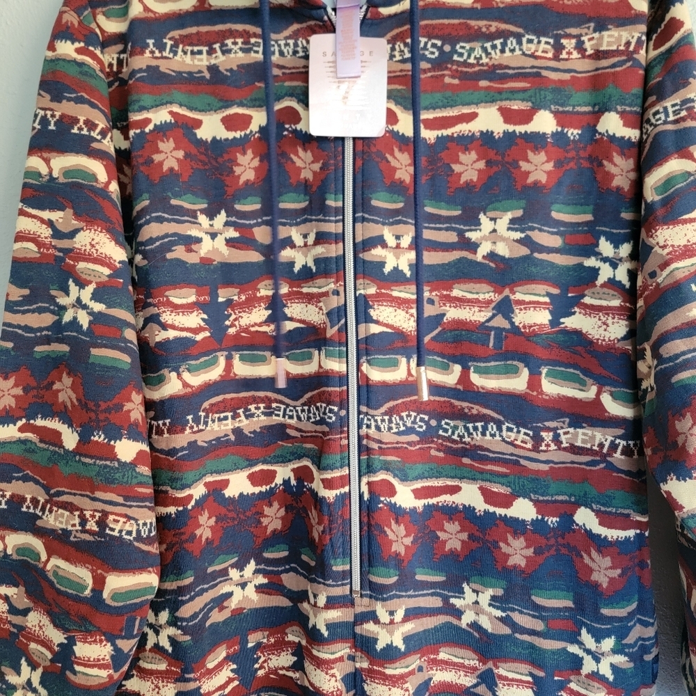 NWT Savage X Fenty Forever Savage Hooded Jumpsuit Red Cognac Cabin Print Size M - Picture 10 of 14